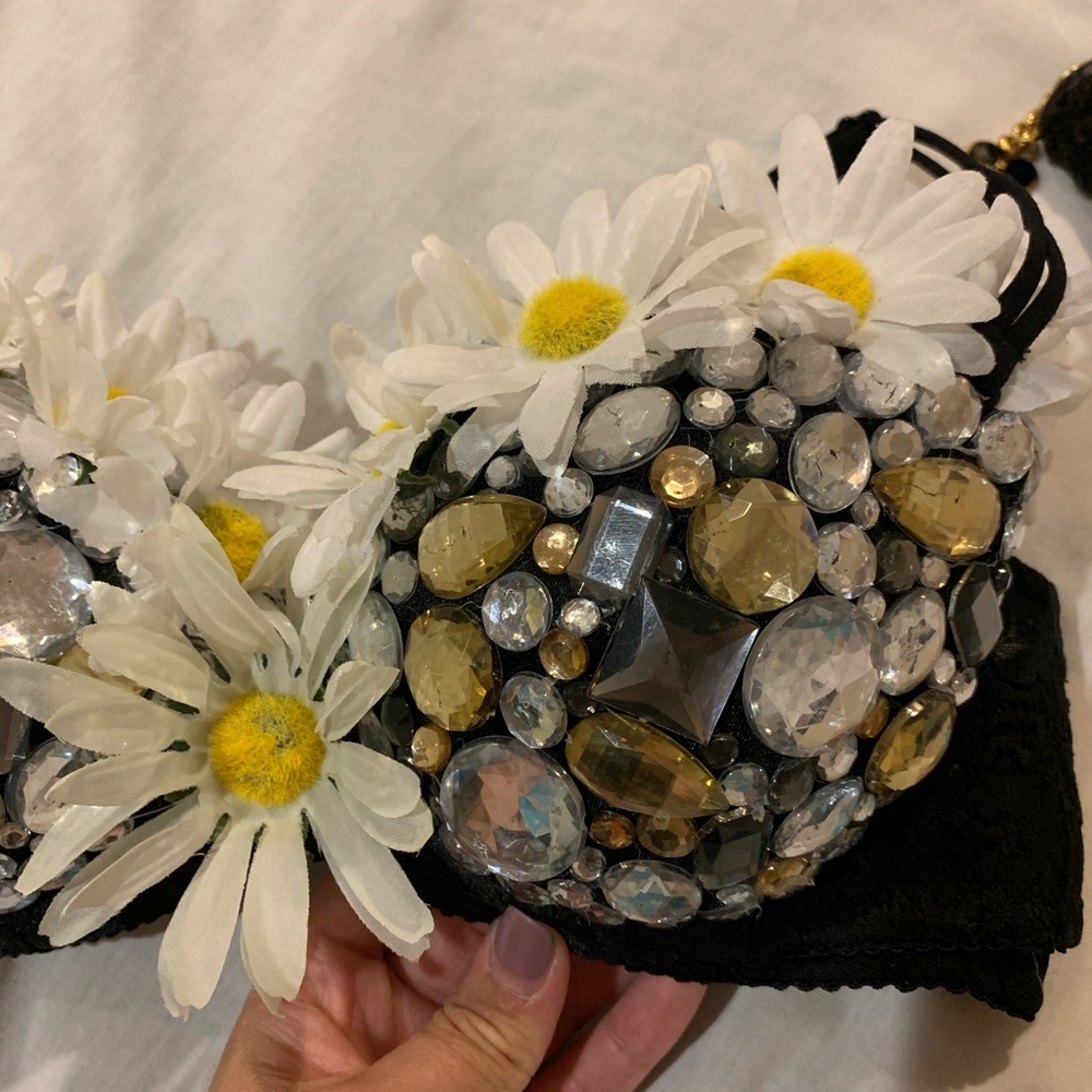 🌼 Daisy and yellow tutu rave outfit 🌼